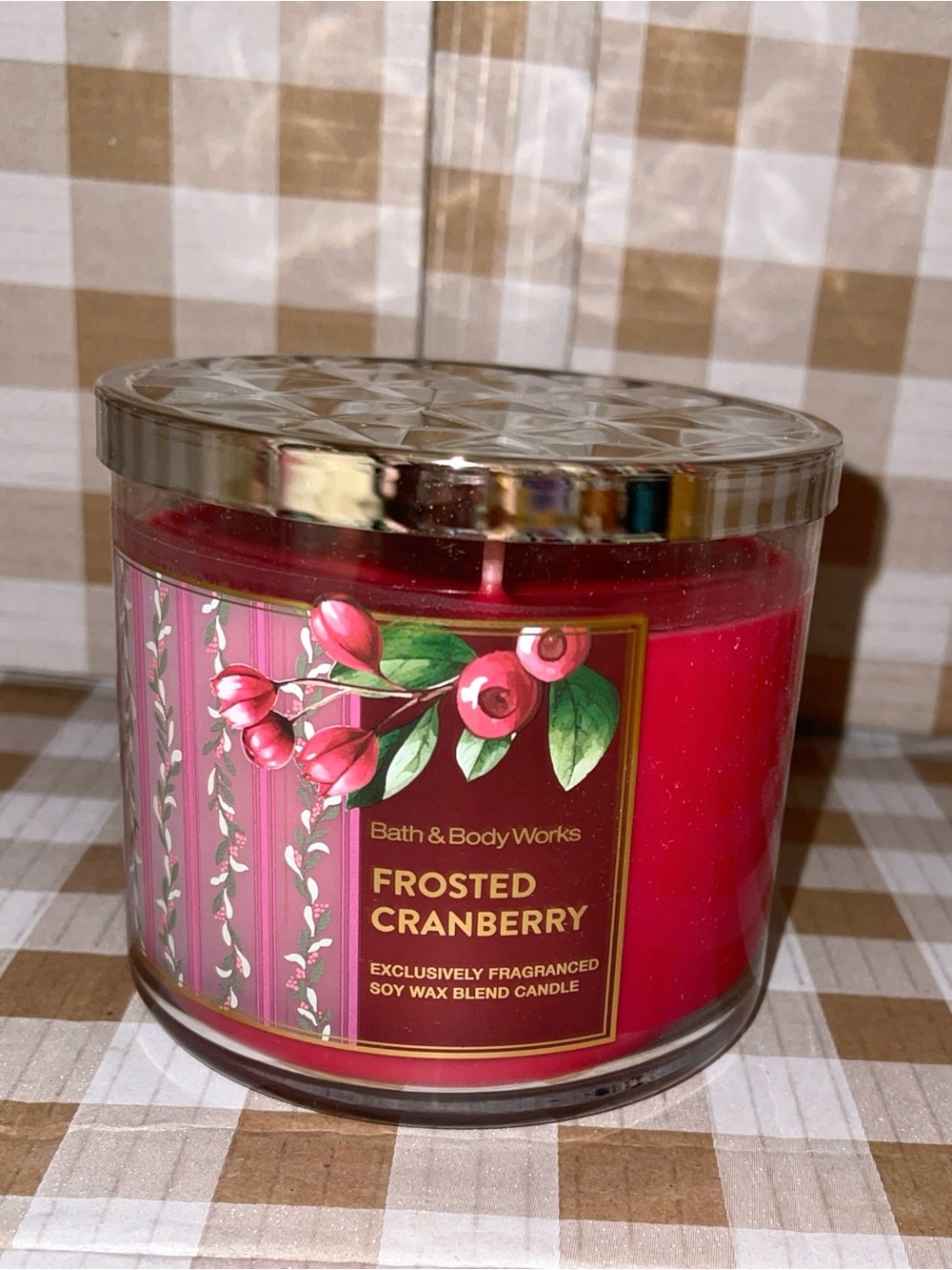 BATH & BODY WORKS FROSTED CRANBERRY 3 WICK CANDLE